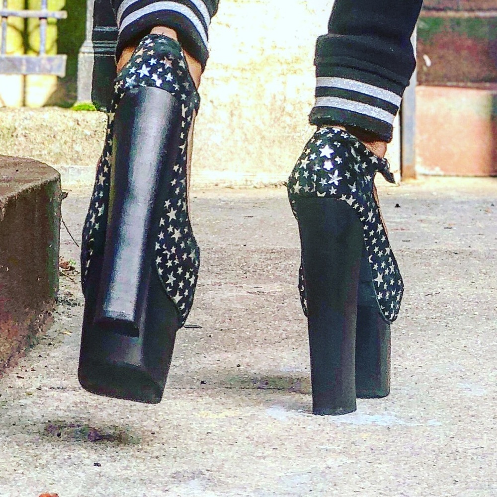 Jeffrey Campbell Sharp  Super Rare